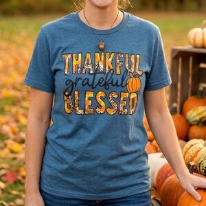 Love in Faith T-Shirt Medium Blue Thankful Grateful Blessed Leopard Pumpkin Fall